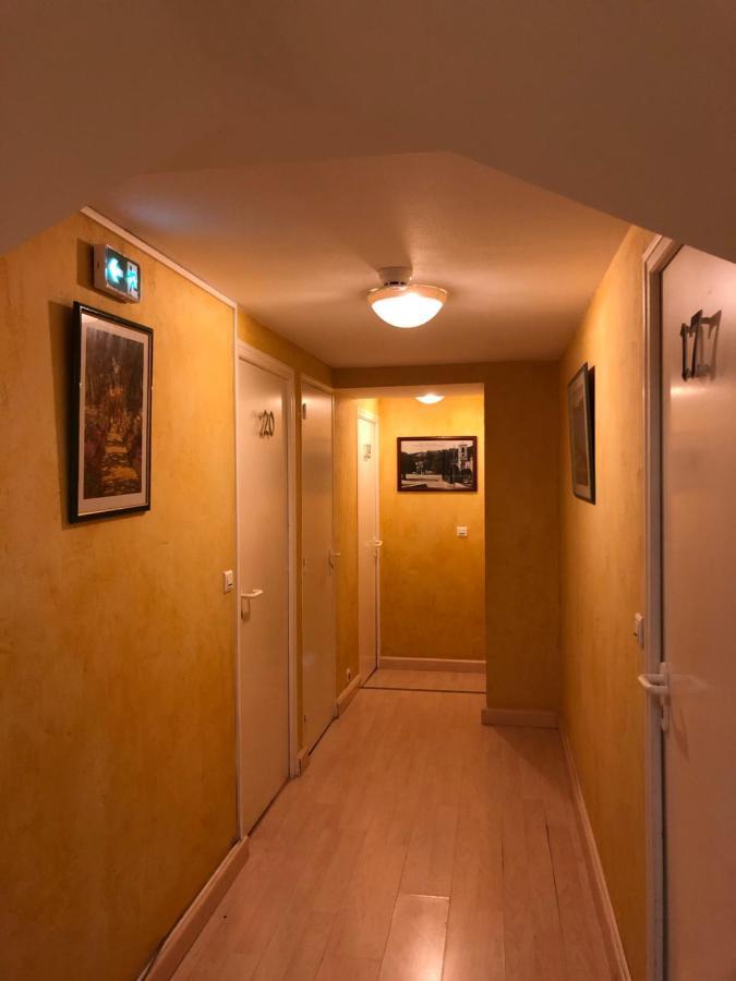 Hostellerie Au Rendez-Vous Des Amis Шомон Екстериор снимка